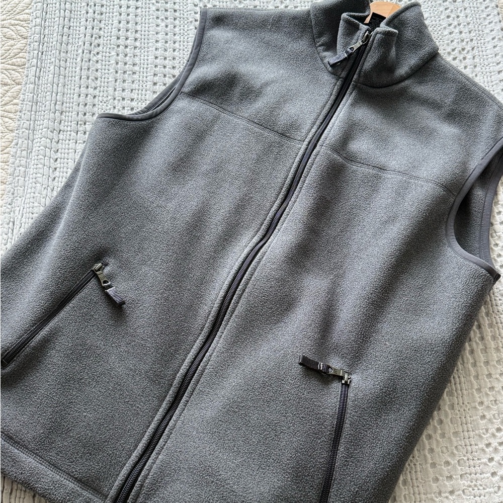 GAP Men's Dark Gray Full-Zip Fleece Vest